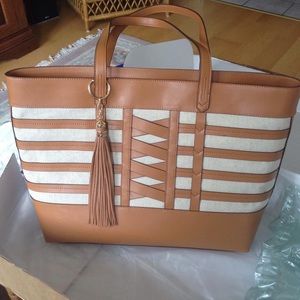 Stella and Dot Valencia Tote